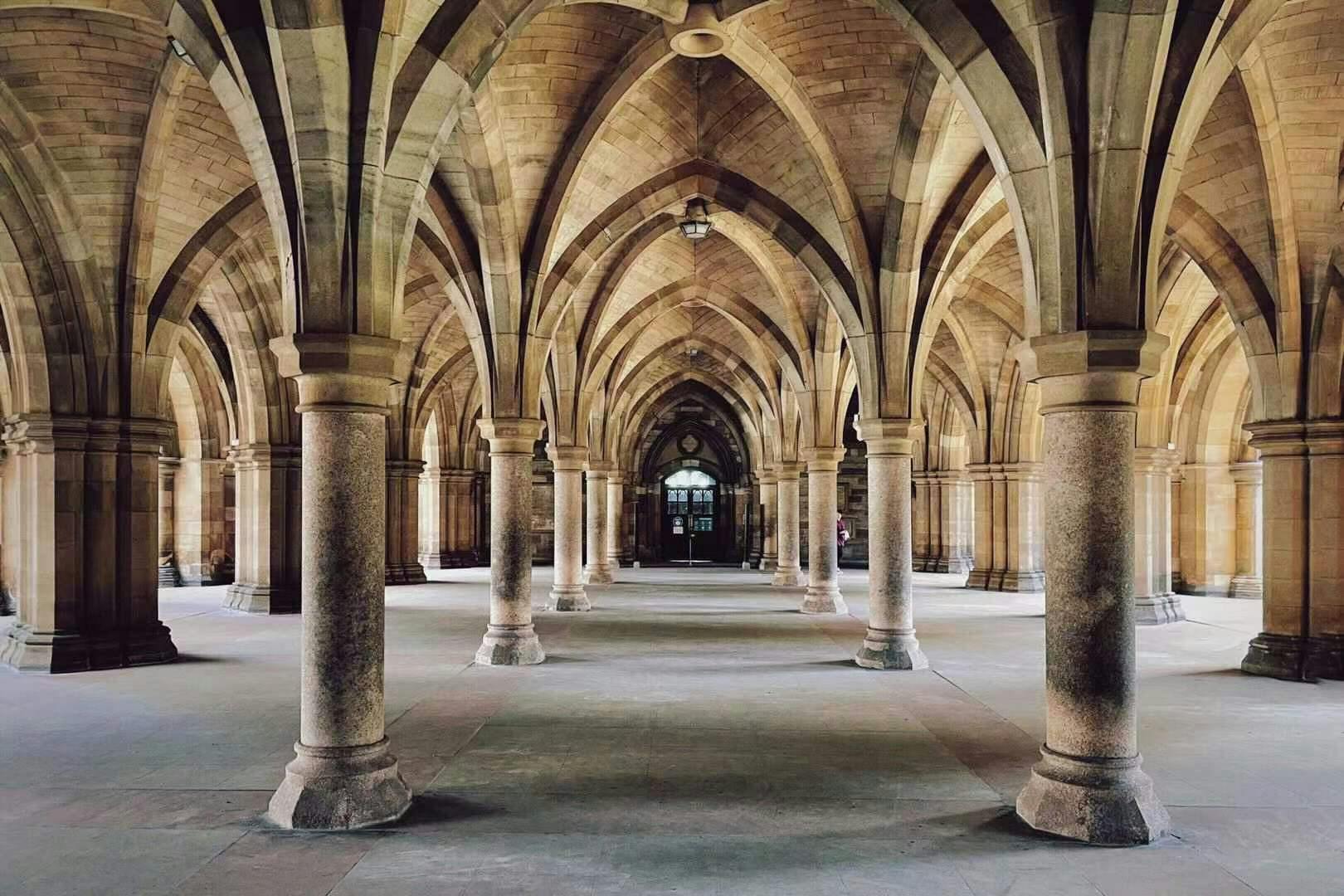 University of Glasgow 著名的主楼建筑